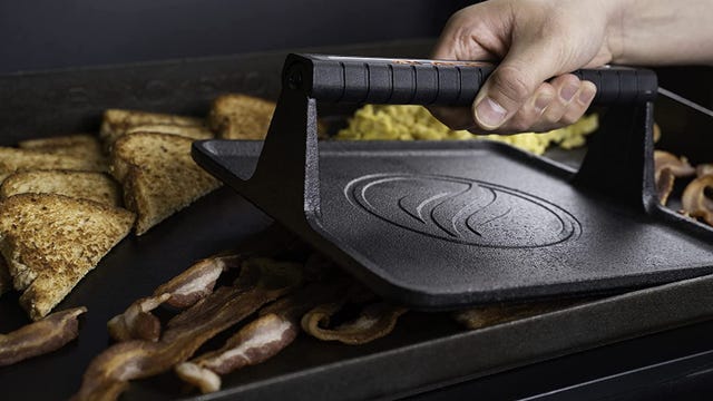 Mini Cornbread Pans for Bite-Sized Baking Fun: Perfect for Kitchen Pros