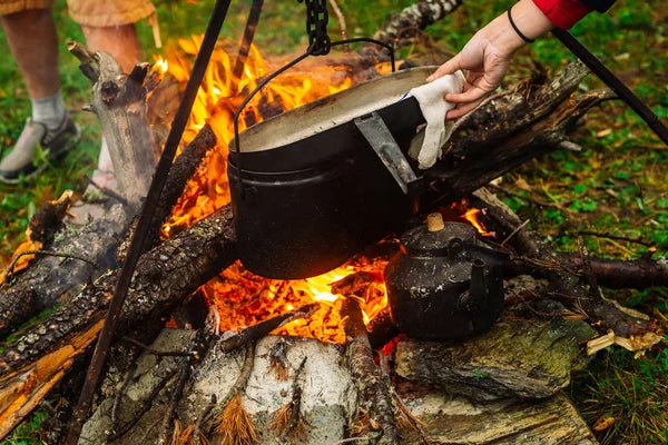 Tripod Grills for Dutch Ovens Skillets and Pots: Key Insights