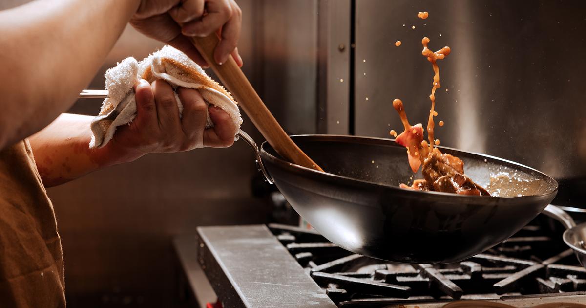 How to Clean a Wok with a Bamboo Brush: Tips for Pros?