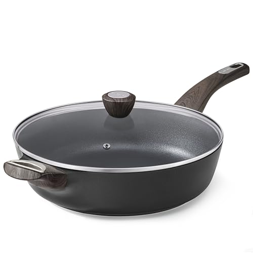 Best Large Skillet for Kitchen Professionals: Top Choices