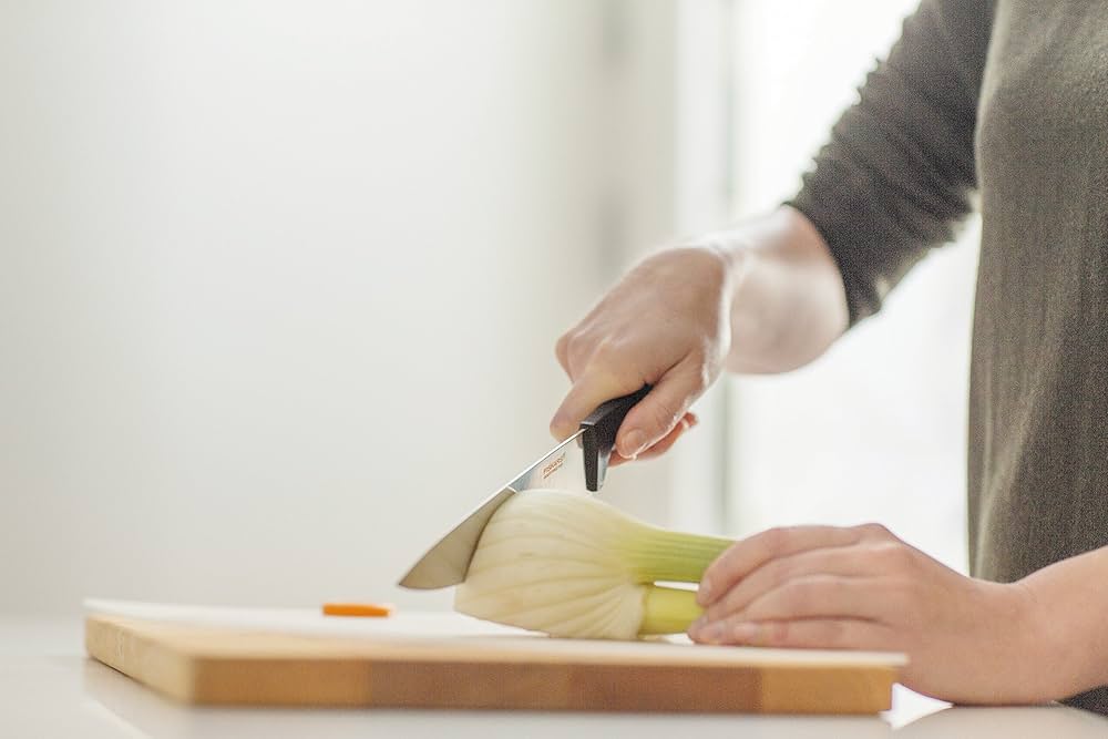 Why Does My Wood Cutting Board Smell? Shocking Insights Here!