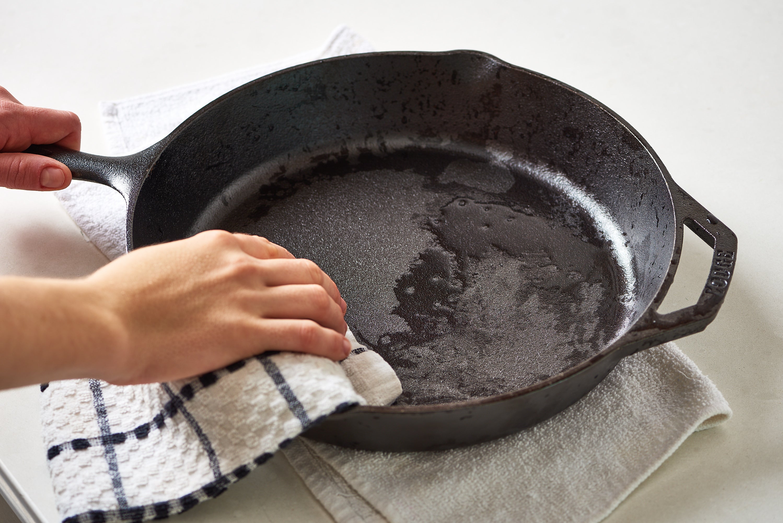 How Many Layers of Seasoning Cast Iron for Perfect Results?