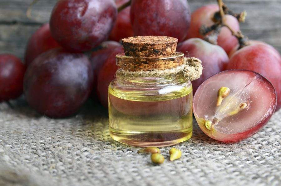 How to Season Cast Iron with Grapeseed Oil: A Complete Guide