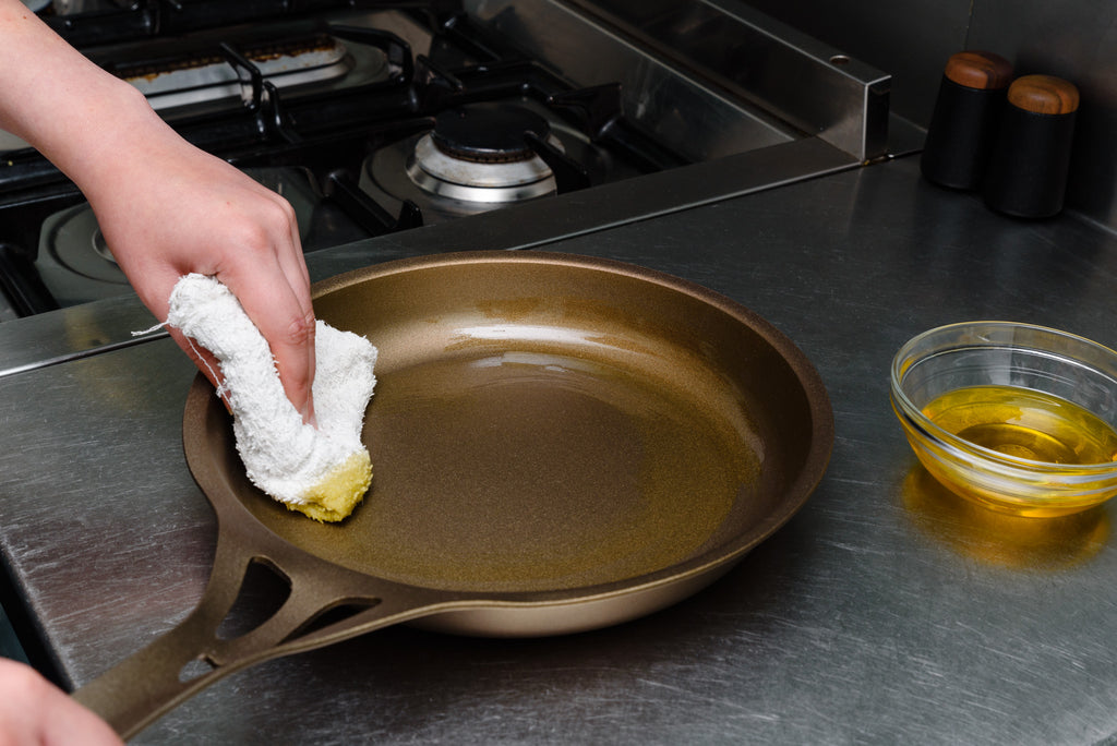 How to Remove Old Seasoning from Cast Iron Pans?