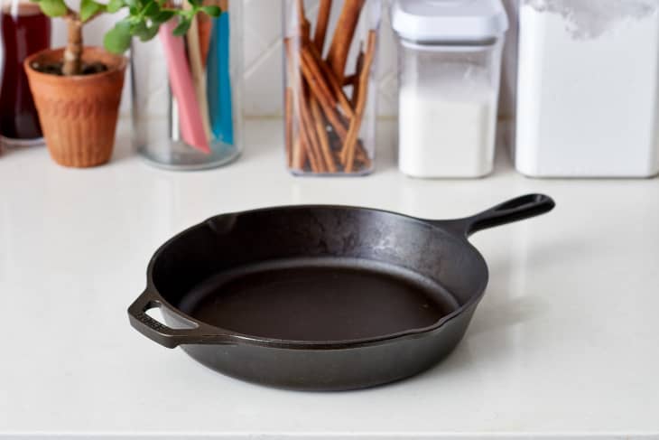 How to Prepare Your Cast Iron Skillet for Top Cooking Performance