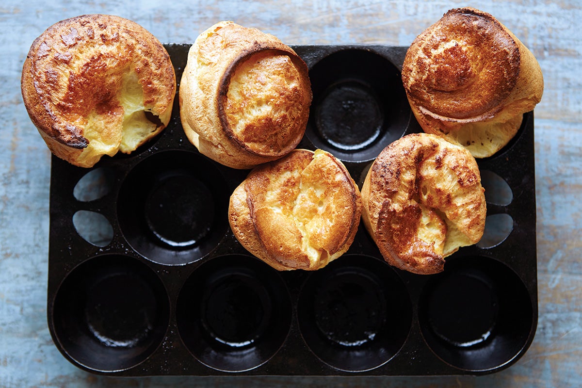 New vs Vintage Cast Iron Muffin Pans: Which is Best?