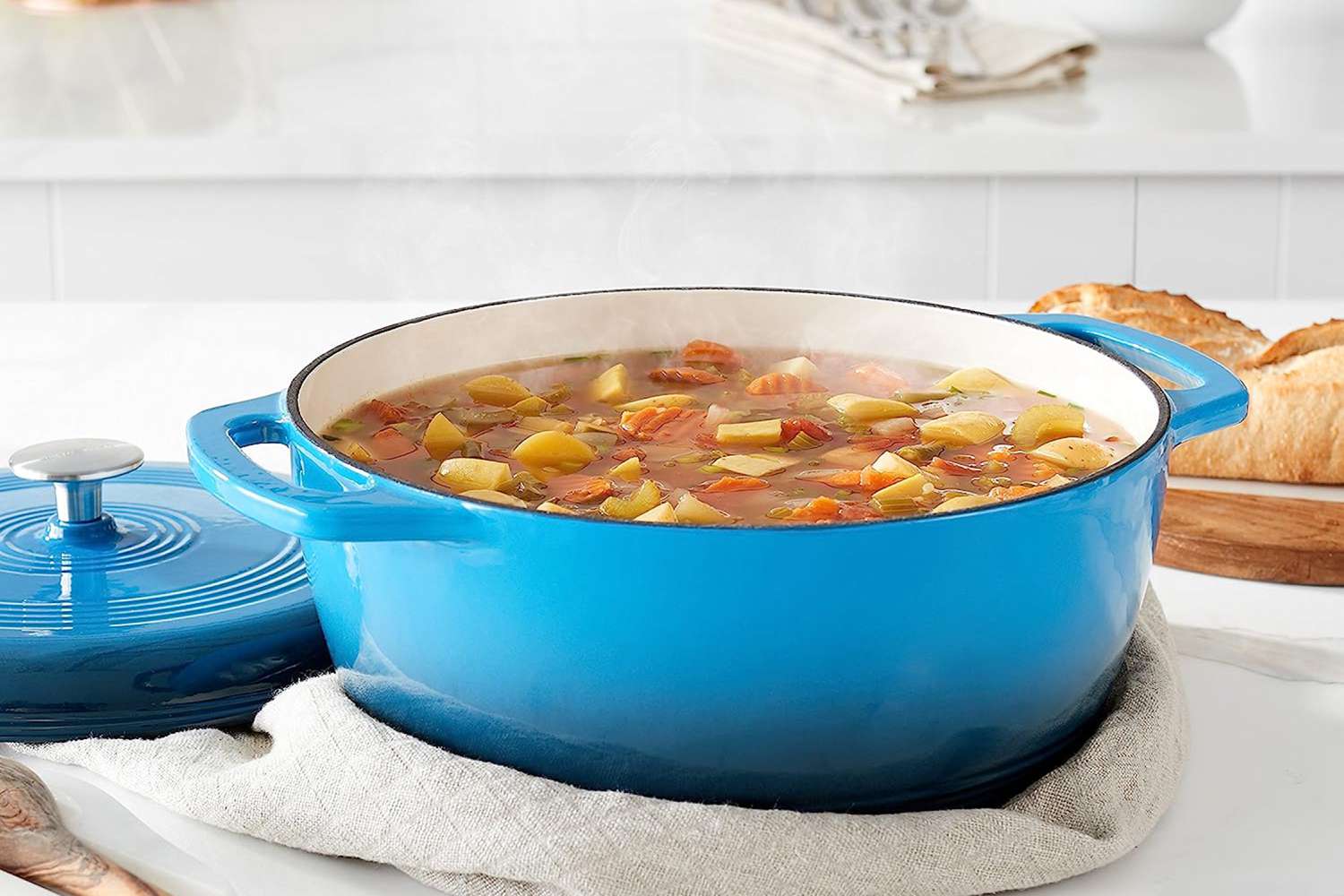 What is Dutch Oven Pot? Big Terrific Unmissable Insights Here!