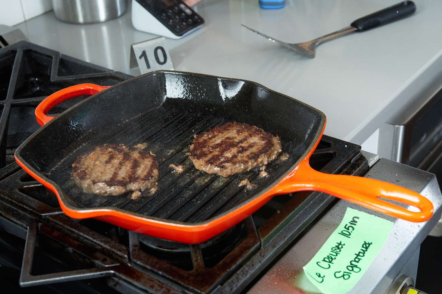 How to Grill Scallops in a Cast Iron Pan Like a Pro?