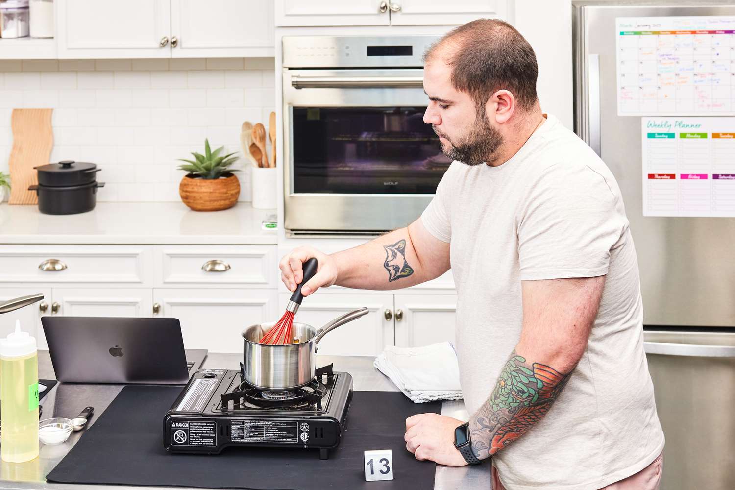 How to Clean a Blackened Saucepan: Quick & Easy Tips