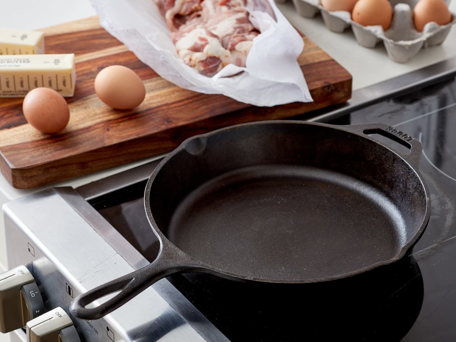 How to Cook London Broil in a Cast Iron Skillet Perfectly?