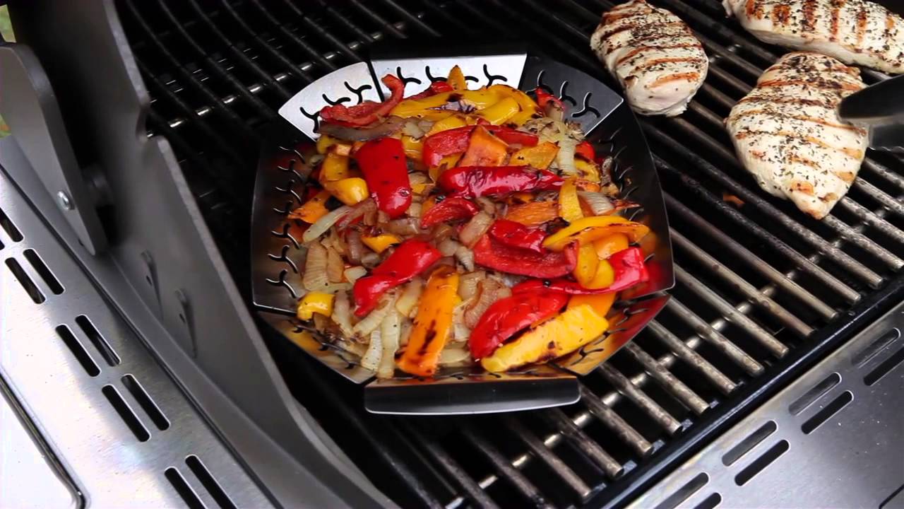 How to Use a Rolling Grill Basket for Perfect Grilling?