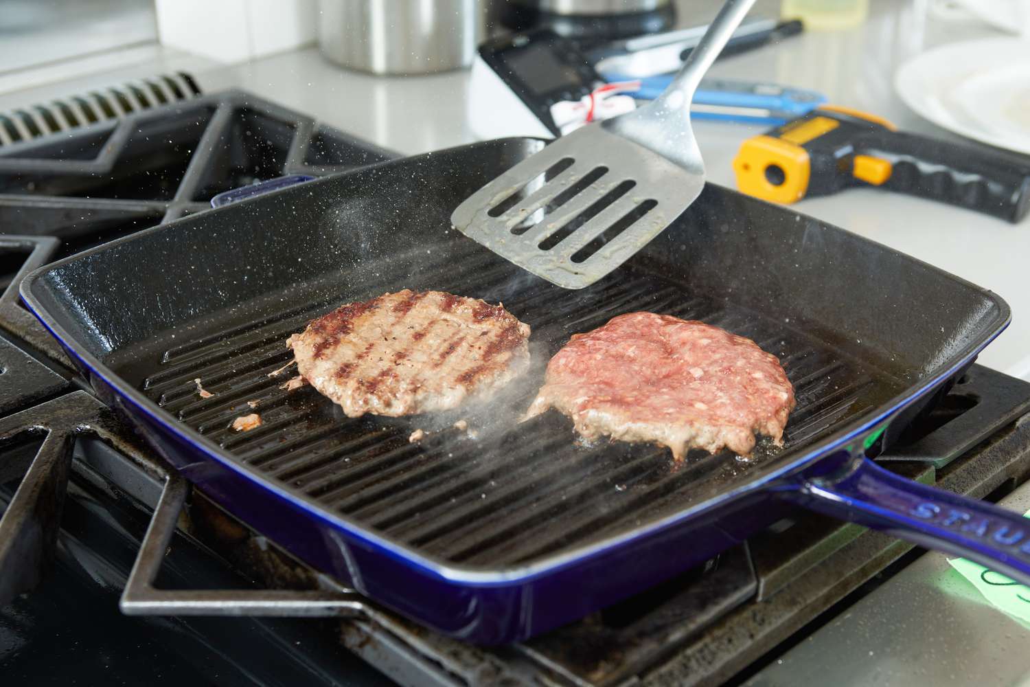 How to Use Stovetop Grill Pan: Tips and Techniques for Pros