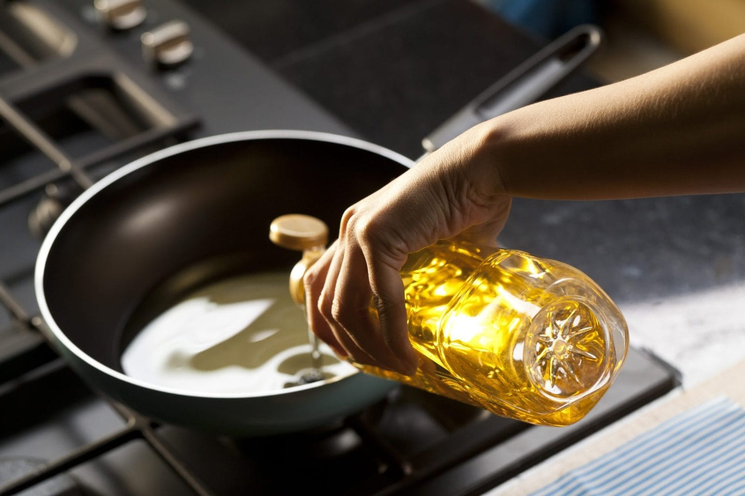 What Is Sunflower Oil Used For in Culinary and Beyond?