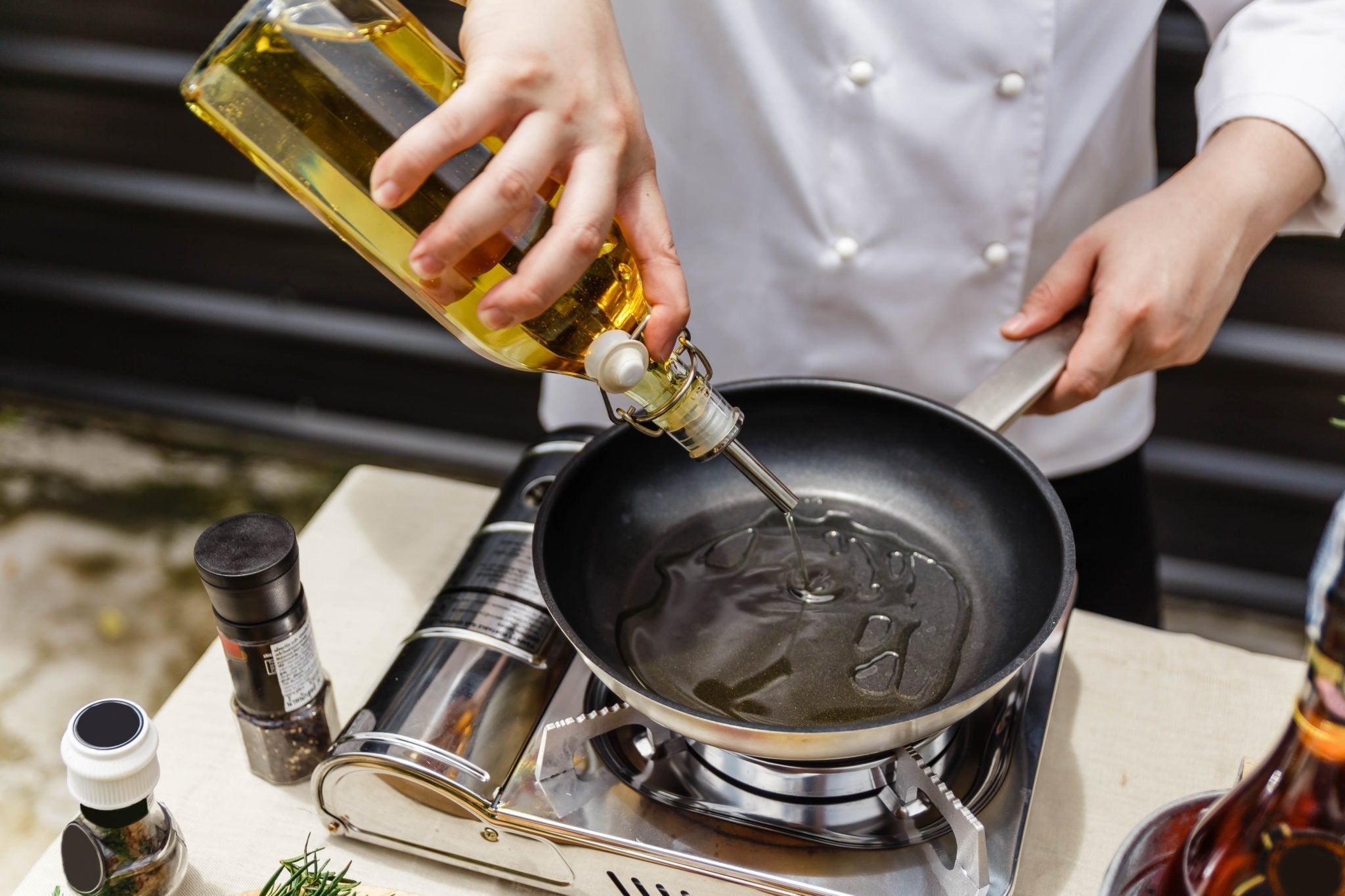 How to Deep Clean a Restaurant Kitchen for Maximum Efficiency