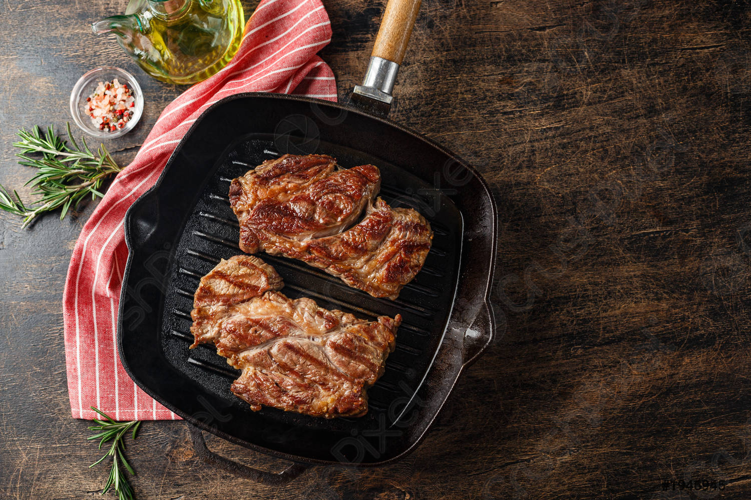 How to Clean a Cast Iron Grill Pan: Tips and Techniques?